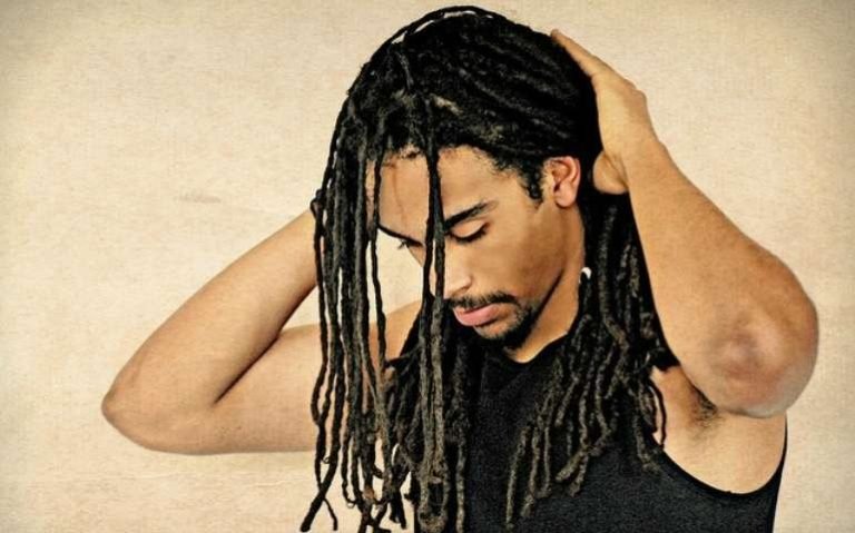 Read more about the article Fejviszketés, korpa, gomba problémák dreadlocknál